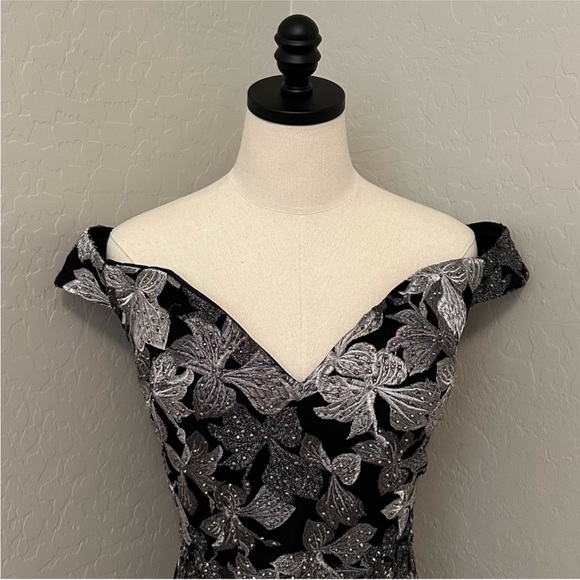 NEW JOVANI BLACK SILVER GUNMETAL BEADED OFF SHOULDER COCKTAIL DRESS - Picture 3 of 13